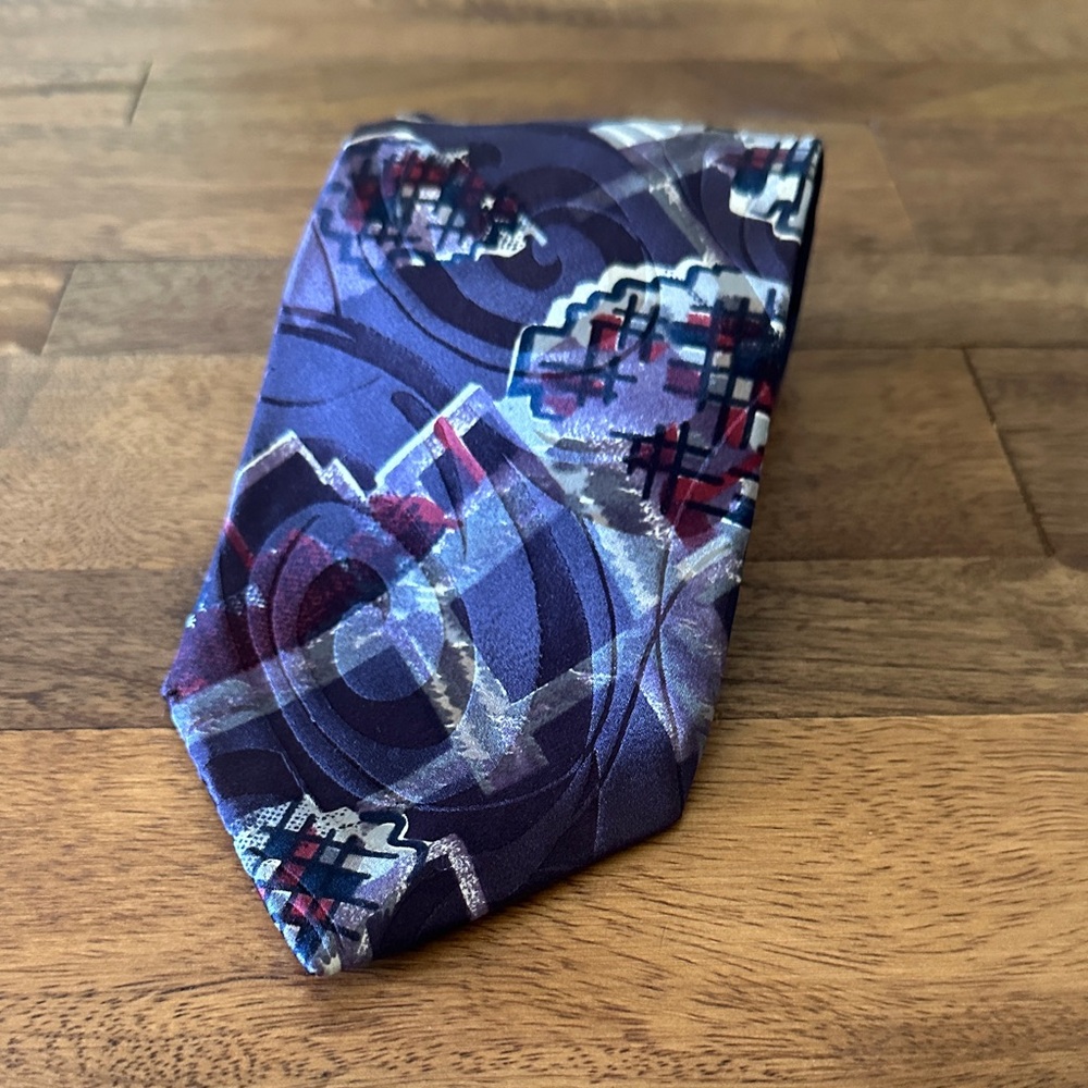 Abstract Patterned Men's Tie